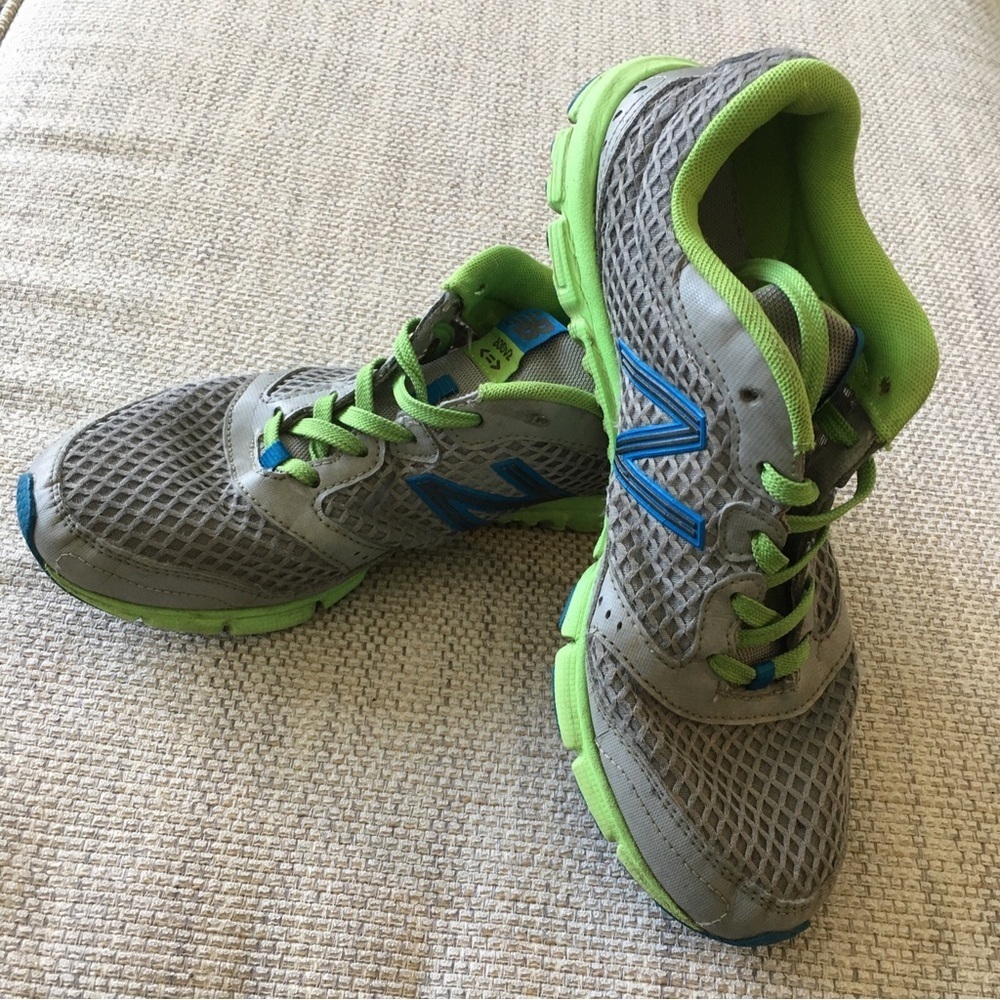 - New Balance 630v2 Women Size 9.5